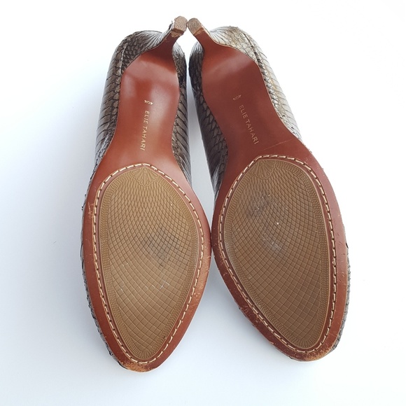 Elie Tahari snakeskin pump - Picture 6 of 6